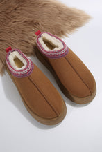 Load image into Gallery viewer, Chestnut Contrast Print Suede Plush Lined Snow Boots
