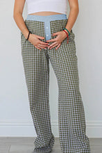 Load image into Gallery viewer, Brown Preppy Gingham Boxer Pants
