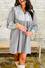 Load image into Gallery viewer, Black Stripe Floral Patchwork Tied V Neck Shift Long Sleeve Mini Dress

