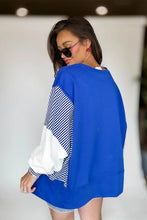 Load image into Gallery viewer, Dark Blue Striped Patchwork Sleeve Colorblock Sweatshirt
