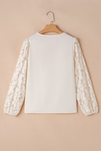 Load image into Gallery viewer, White Scalloped V Neckline Lace Hollowed Lantern Sleeve Blouse
