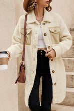 Load image into Gallery viewer, Beige Contrast Flap Pocket Single Breasted Teddy Coat
