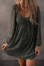 Load image into Gallery viewer, Green Floral Print Sweetheart Neck Shirred Back Mini Dress
