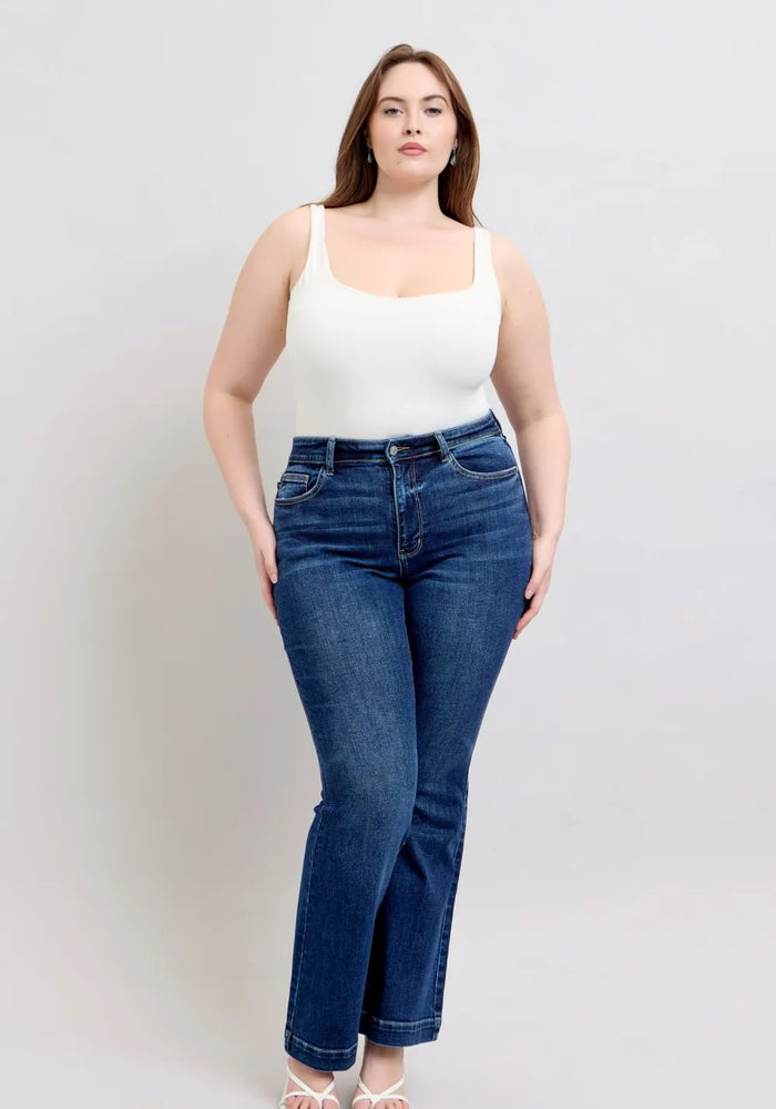 711ead77-0c30-4764-a28b-853ec00e90be-Max