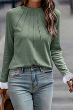 Load image into Gallery viewer, Grass Green Seam Detail Lace Contrast Cuffs Raglan Sleeve Top
