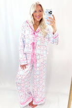 Load image into Gallery viewer, Pink Bow Wreath Pattern Christmas Holiday Tied Front Long Sleeve 2pcs Pajama Set
