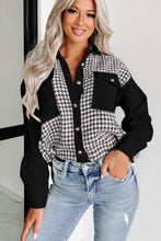 Load image into Gallery viewer, Black Houndstooth Corduroy Patchwork Flap Pocket Shacket
