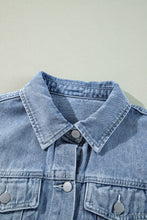 Load image into Gallery viewer, Beau Blue Ruffle Raw Hem Flap Pockets Denim Jacket
