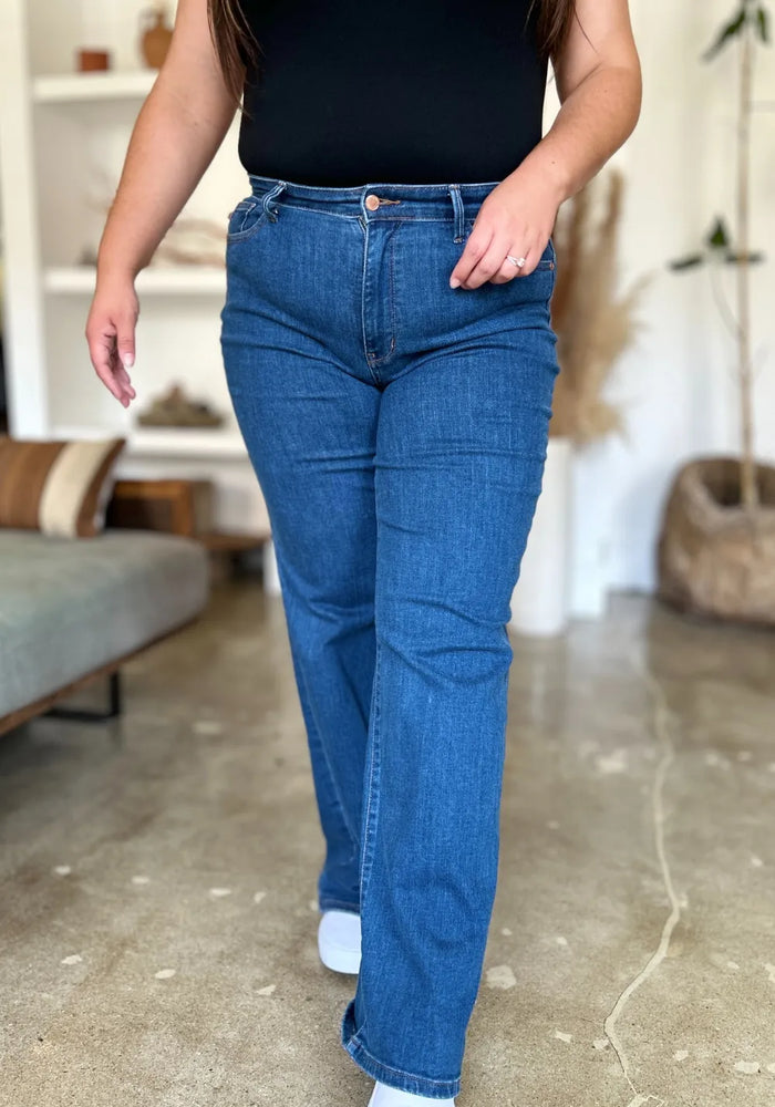 99f07ba1-5fe3-49a3-ab0d-24dc8bb194a0-Max