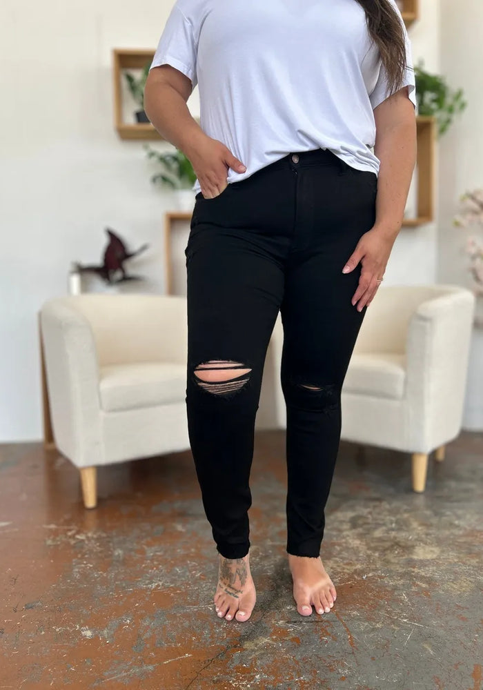 a62b8ab5-407a-4895-b14d-c1c9d9be4db4-Max