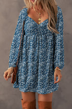 Load image into Gallery viewer, Blue Floral Print Sweetheart Neck Shirred Back Mini Dress
