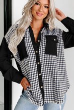 Load image into Gallery viewer, Black Houndstooth Corduroy Patchwork Flap Pocket Shacket
