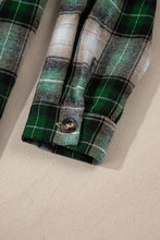 Load image into Gallery viewer, Green Plaid Print Chest Pocket Buttoned Hooded Shacket
