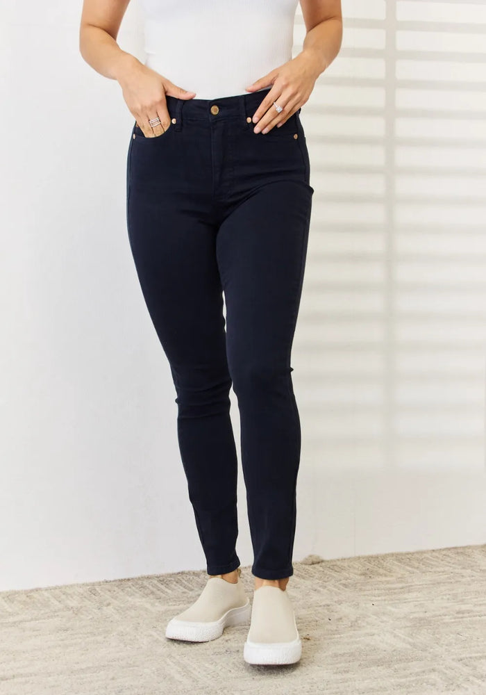 b944fdd8-a97f-456e-a0ca-cc9bd36e711e-Max