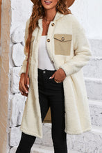 Load image into Gallery viewer, Beige Contrast Flap Pocket Single Breasted Teddy Coat
