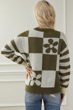 Load image into Gallery viewer, Green Checkered Floral Print Striped Sleeve Sweater
