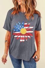 Load image into Gallery viewer, Gray Flag Pattern Sunflower Graphic Crew Neck Tee
