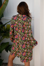 Load image into Gallery viewer, Green Floral Print Split Neck Bubble Sleeve Shift Mini Dress
