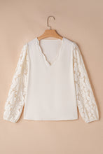 Load image into Gallery viewer, White Scalloped V Neckline Lace Hollowed Lantern Sleeve Blouse
