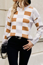 Load image into Gallery viewer, Khaki Checkered Ribbed Edge O Neck Drop Shoulder Sweater
