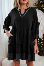 Load image into Gallery viewer, Black Contrast Stitched V Neck 3/4 Sleeve Tiered Mini Dress
