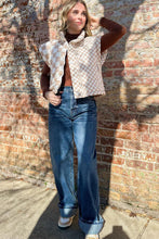 Load image into Gallery viewer, Khaki Contrast Plaid Quilted Button Zip Up Vest
